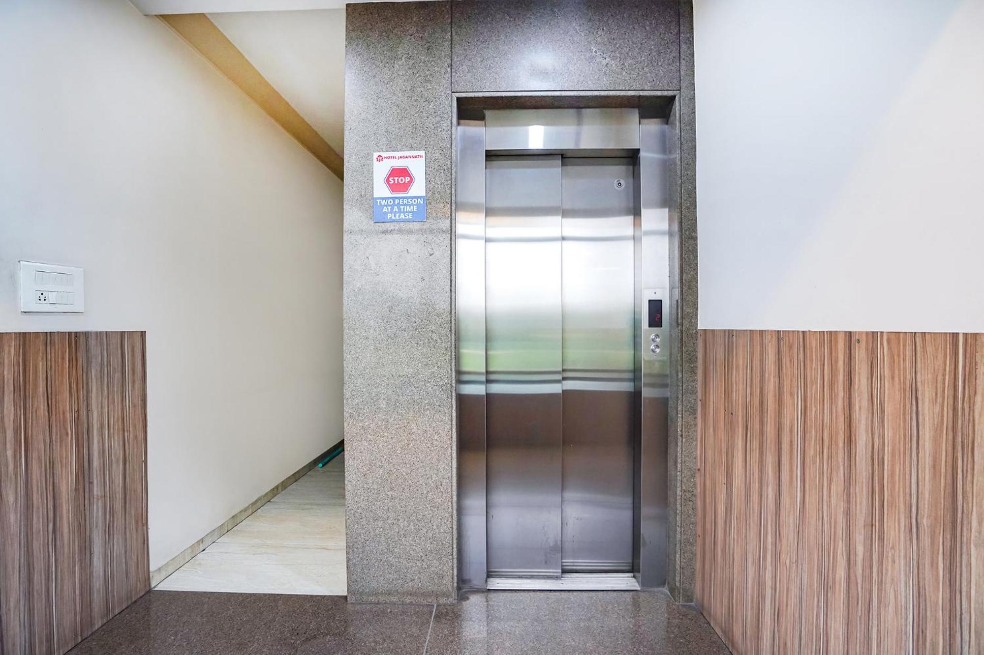 Fabhotel Jagannath - Nr Platinum Hospital, Sitabuldi Nagpur Eksteriør billede